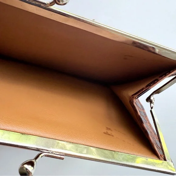 J. Peterman Brown Crocodile-Embossed Italian Leather Clutch / Wallet - Picture 10 of 13